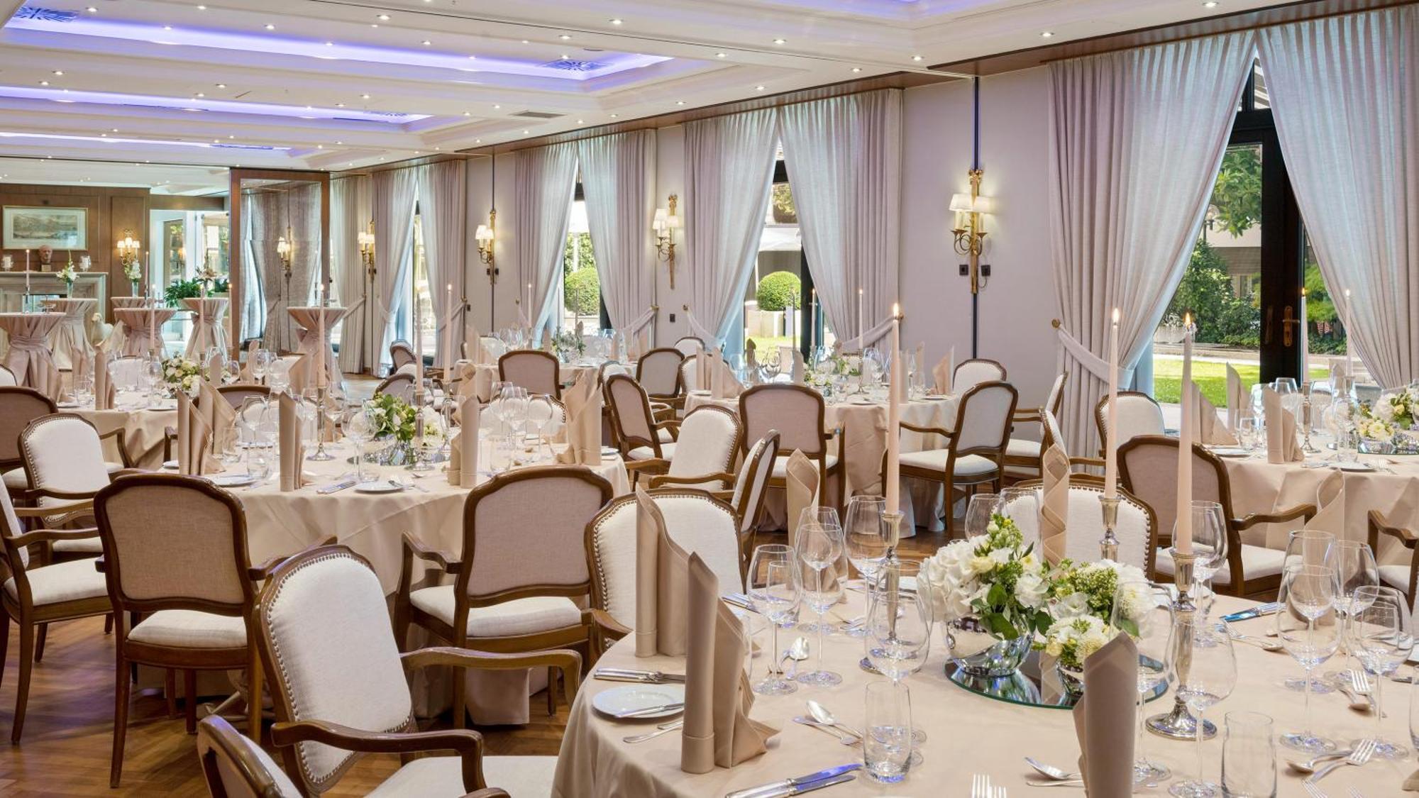 Hotel Europaeischer Hof Heidelberg, Bestes Hotel Deutschlands In Historischer Architektur Exteriér fotografie The ballroom at the hotel