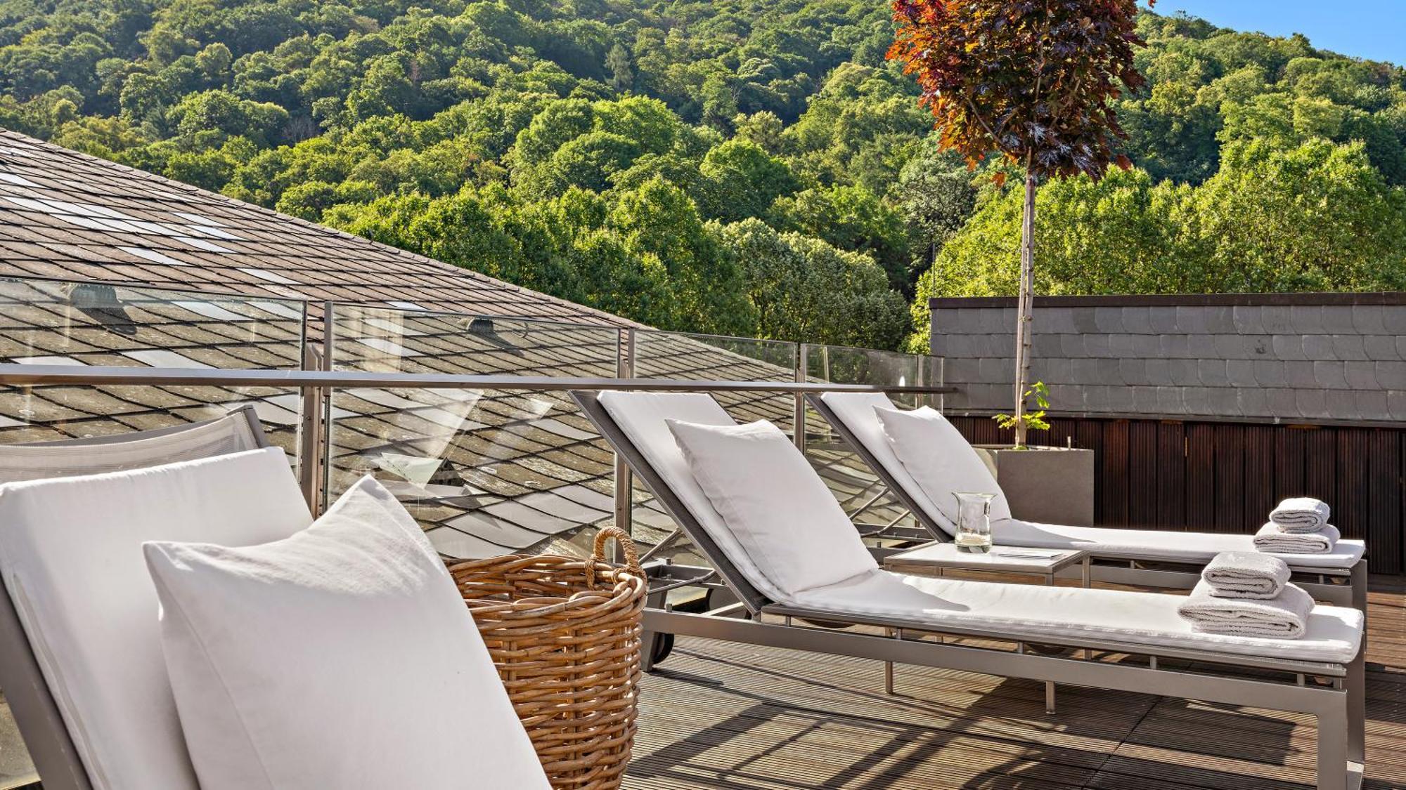 Hotel Europaeischer Hof Heidelberg, Bestes Hotel Deutschlands In Historischer Architektur Exteriér fotografie Rooftop pool at the Hotel