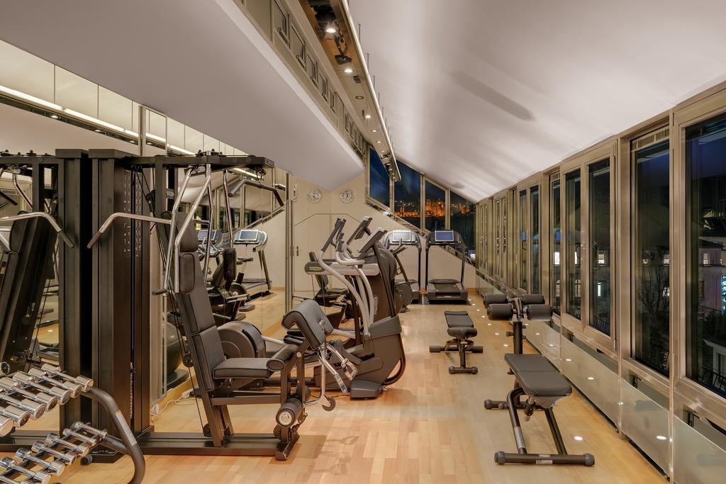Hotel Europaeischer Hof Heidelberg, Bestes Hotel Deutschlands In Historischer Architektur Exteriér fotografie The gym at the hotel