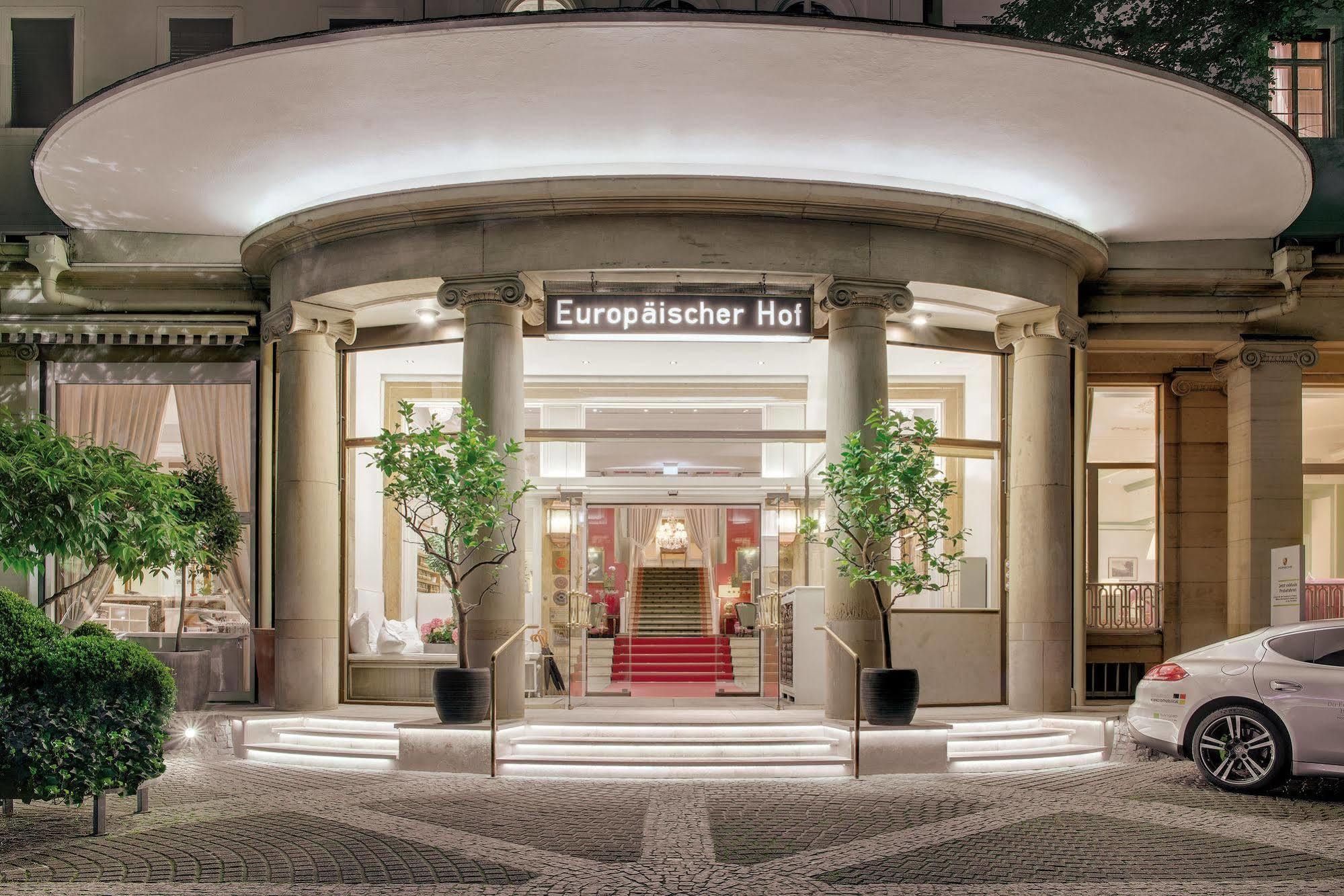 Hotel Europaeischer Hof Heidelberg, Bestes Hotel Deutschlands In Historischer Architektur Exteriér fotografie The hotel's entrance